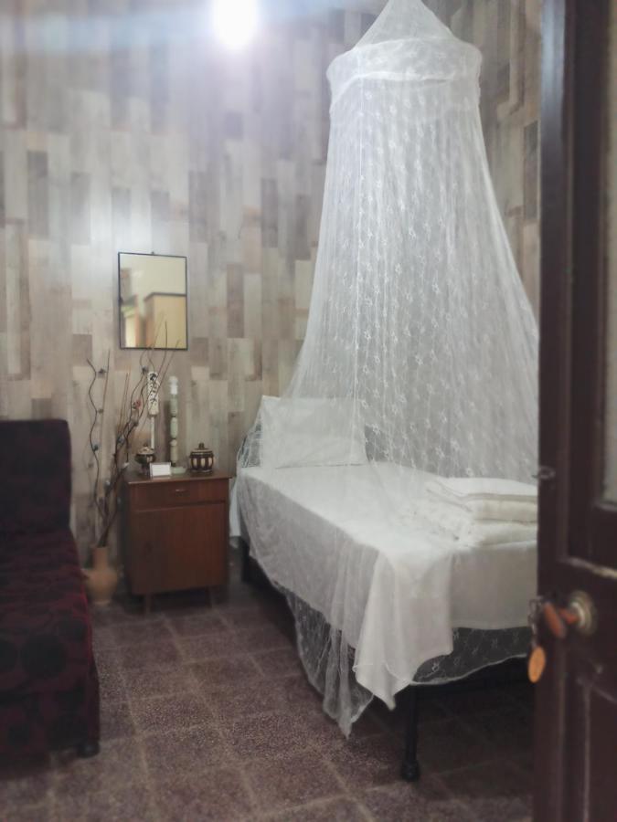 Mystery Garden Guest House Фамагуста Экстерьер фото
