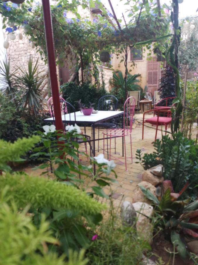 Mystery Garden Guest House Фамагуста Экстерьер фото
